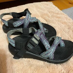 Chaco’s like new sandals size 6